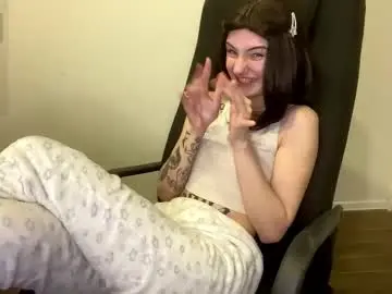 Chaturbate Live Sex Cam of camienevius