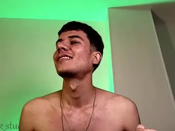 Chaturbate Live Sex Cam of derek_stud_
