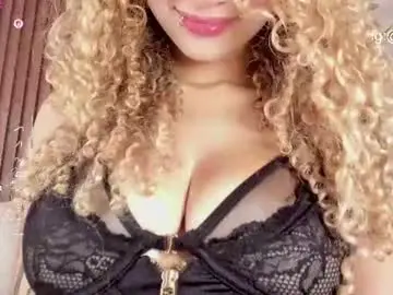 Chaturbate Free Porn Cam of kenykitty