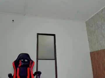 Chaturbate Live Porn of zander_walker