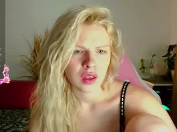 Chaturbate Live Sex of babylilly00