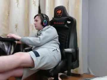 Chaturbate Adult Webcams of iliaskrisloveee