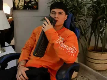 Chaturbate Adult Webcams of roan_birkin