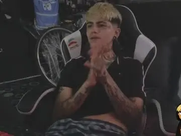 Chaturbate Best live sex cam show of acidmilo