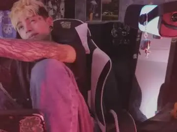 Chaturbate Live Porn of acidmilo