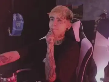 Chaturbate Watch Live Sex Cams of acidmilo