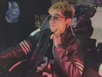 Chaturbate Best live sex cam show of acidmilo