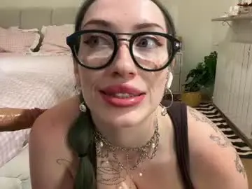 Chaturbate Live Porn of kellyberry__