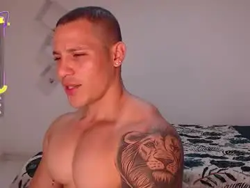 Chaturbate Best live sex cam show of maxwel949813