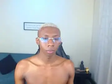 Chaturbate Adult Video Chat of miiloo18