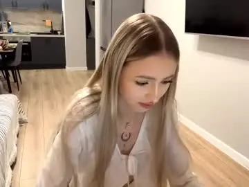 Chaturbate Live Sex Cam of seasonhamiss