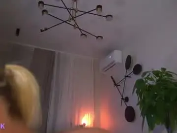Chaturbate Live Sex Cam of _kateline_