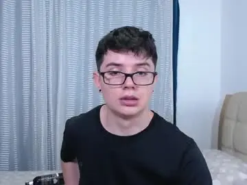 Chaturbate Live Porn of kevinhunts