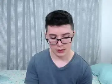 Chaturbate Free Live Porn of kevinhunts