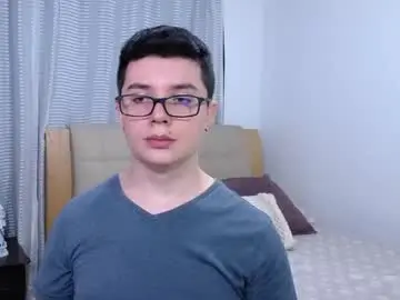 Chaturbate Watch Live Sex Cams of kevinhunts