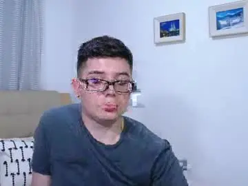 Chaturbate Adult Video Chat of kevinhunts