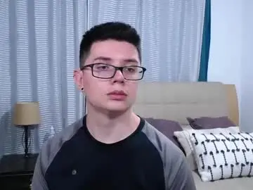 Chaturbate Sex Cam of kevinhunts