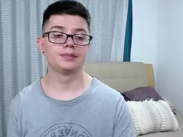 Chaturbate Free Live Porn of kevinhunts