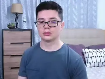 Chaturbate Sex Cam of kevinhunts