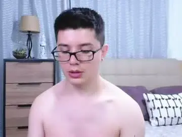 Chaturbate Sex Cam of kevinhunts