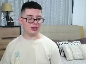 Chaturbate Free Live Porn of kevinhunts