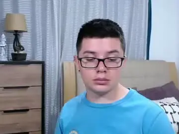 Chaturbate Sex Cam of kevinhunts