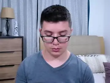 Chaturbate Free Porn Cam of kevinhunts