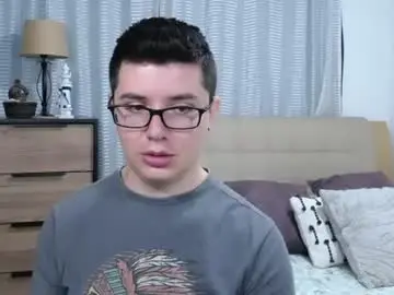 Chaturbate Free Porn Cam of kevinhunts