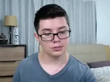 Chaturbate Free Live Porn of kevinhunts