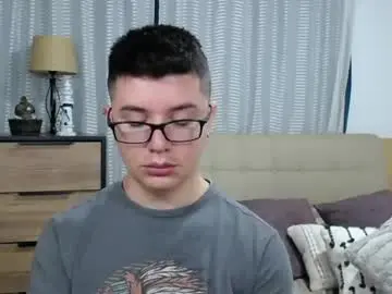 Chaturbate Free Live Porn of kevinhunts