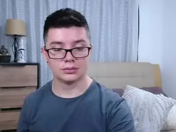 Chaturbate Free Porn Cam of kevinhunts