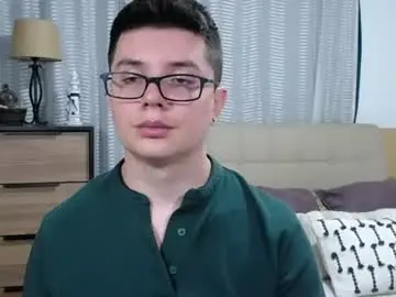 Chaturbate Free Porn Cam of kevinhunts