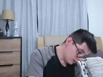 Chaturbate Nude Webcam of kevinhunts