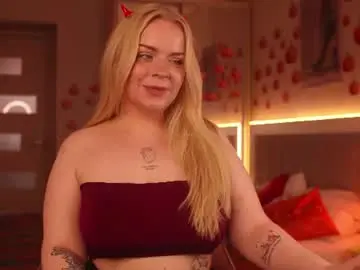 Chaturbate Live Sex Cam of lisalovesweet