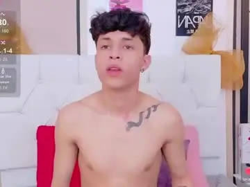 Chaturbate Best live sex cam show of axel_evanss