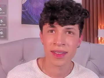 Chaturbate Nude Webcam of axel_evanss