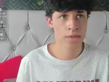 Chaturbate Sex Cam of axel_evanss