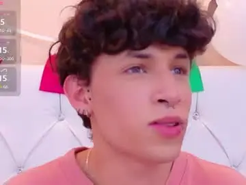 Chaturbate Live Sex Cam of axel_evanss