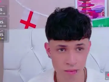 Chaturbate Watch Live Sex Cams of axel_evanss