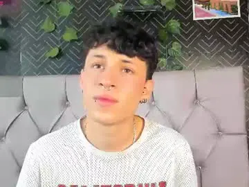 Chaturbate Live Sex Cam of axel_evanss