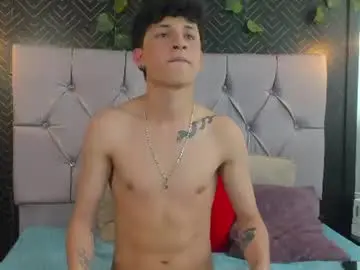 Chaturbate Live Sex Cam of axel_evanss