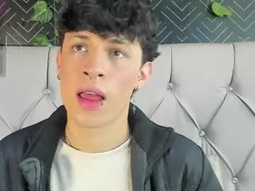 Chaturbate Watch Live Sex Cams of axel_evanss