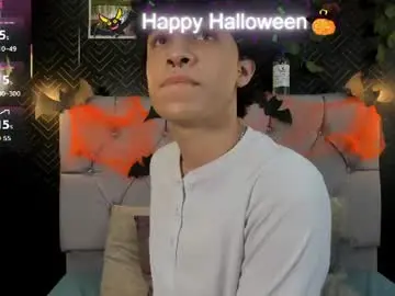 Chaturbate Best live sex cam show of axel_evanss