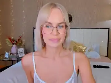 Chaturbate Watch Live Sex Cams of bellatip