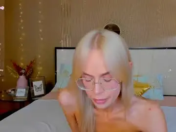 Chaturbate Live Sex Cam of bellatip