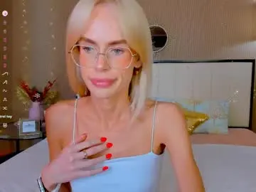 Chaturbate Watch Live Sex Cams of bellatip