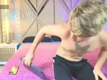 Chaturbate Sex Cam of ithan_salvatore