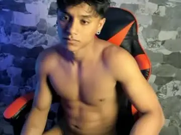 Chaturbate Watch Live Sex Cams of zyzz_1812