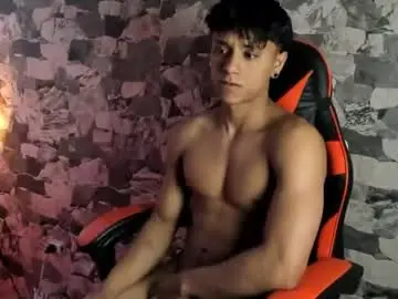 Chaturbate Sex Cam of zyzz_1812