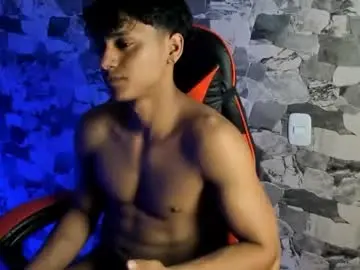 Chaturbate Best live sex cam show of zyzz_1812